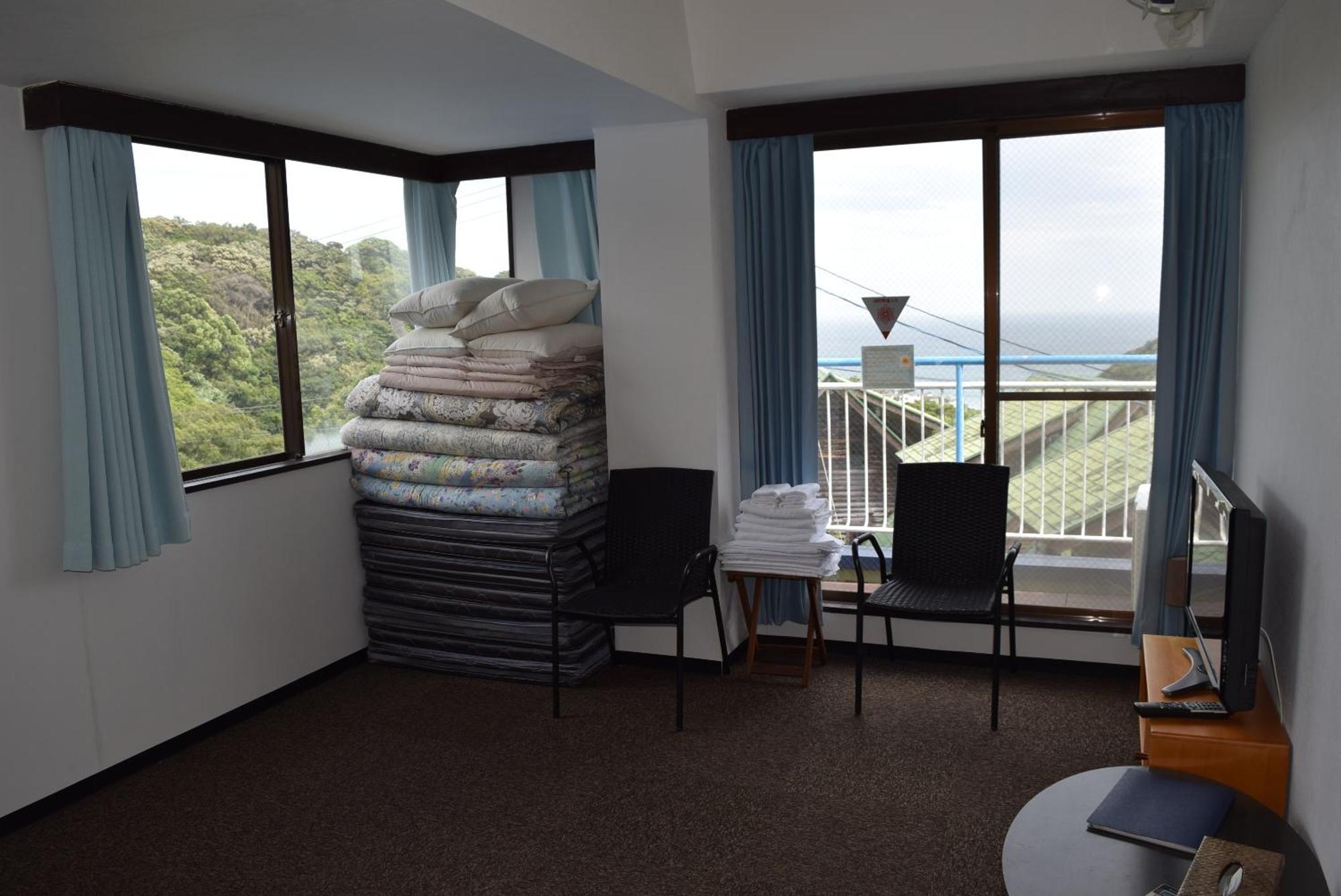 Guest House Bigfisher Club Shimoda  Extérieur photo